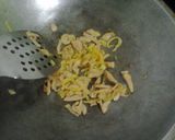 Foto langkah ke 2 dari resep Fried Rice Wrap Egg.
