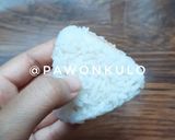 Foto langkah ke 5 dari resep Onigiri Tuna Mayo Rumahan.