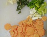 Foto langkah ke 5 dari resep Sop Bakso Lohoa.