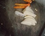 Foto langkah ke 3 dari resep Kepiting soka saus padang.
