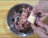 Foto langkah ke 3 dari resep Breakfast Rice Tuna Eggs Muffin.