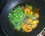 A picture of step 2 of Spinach Fried Eggs.