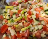 Foto del paso 3 de la receta: Ensalada con legumbre y vinagreta