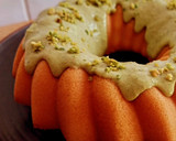 Foto del paso 12 de la receta: Bundt cake genovés de coco con cobertura de crema de pistachos y chocolate blanco (sin gluten)