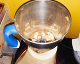 A picture of step 4 of Soya Meal Maker And Bengal Gram Dal Vada Coconut Chutney.
