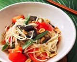 Hình bước làm 5 của món Gỏi Đu Đủ Xanh Ba Khía Thái Lan (Somtam)