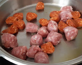 Foto del paso 1 de la receta: Fideos con butifarra y chorizo