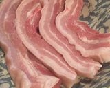 รูปขั้นตอนการทำที่ 1 ของ หมูสามชั้นทอดน้ำปลา🐷 แบบเร่งด่วน