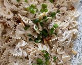 A picture of step 4 of French onion pasta salad.