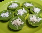 Foto langkah ke 4 dari resep Kue Lumpang Pandan /kue Kosui.
