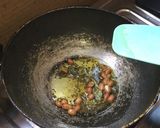 A picture of step 2 of Healthy Breakfast- Rava Upma.
