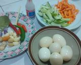 Foto langkah ke 1 dari resep Telur acar kuning.