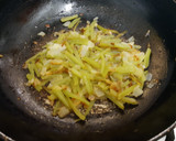 Foto del paso 2 de la receta: Tortillita de pencas fácil, económica y sabrosa