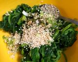 Hình bước làm 3 của món Salad rau chân vịt kiểu Hàn - công thức maangchi