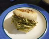 Foto del paso 8 de la receta: Arepas de pollo y palta