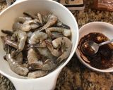 Hình bước làm 1 của món Tôm 2 món: Old Bay & seasoning