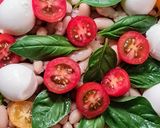 Foto del paso 6 de la receta: Ensalada de 10 ingredientes esenciales básicos de la cocina italiana + postre de otros 3 ing ❤️ 🇮🇹 🤌🏼
