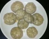 A picture of step 3 of Vegetable momos.