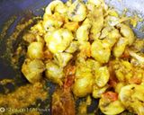 A picture of step 10 of Mushroom do pyaja.