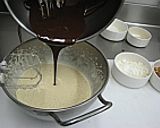 Keserűcsokoládés korong (Cookies) recept fázis 2 fotója