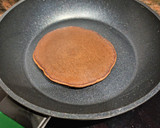 Foto del paso 3 de la receta: Tortitas de plátano y avena (sabor Brownie)