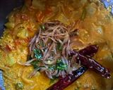 A picture of step 6 of Kerala style Raw Papaya Pulinkari - Sadya dish.
