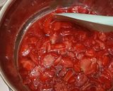 Foto langkah ke 2 dari resep Selai strawberry.