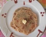 A picture of step 4 of Rajasthani Missi Roti.