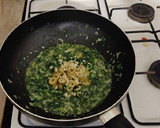 Foto del paso 3 de la receta: Pollo al verdeo y champiñones