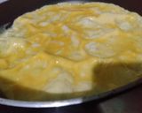Foto langkah ke 3 dari resep Telur Gulung Paprika.