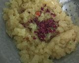 A picture of step 5 of سوجی کا حلوہ.