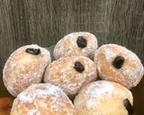 Foto langkah ke 5 dari resep Donat Bomboloni.