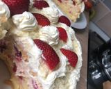 Fehércsokis-mascarponés epertorta recept fázis 12 fotója