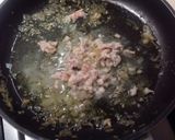 Foto del passaggio 4 della ricetta Tagliatelle al peperoncino, con canocchie, bacca di vaniglia e zenzero
