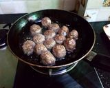A picture of step 2 of Mutton kofta salen.