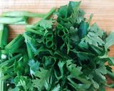 Hình bước làm 3 của món Mì trộn Quảng Nam