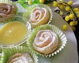 Foto del passaggio 7 della ricetta Dolci di sfoglia al limone a forma di rosa con lemon curd