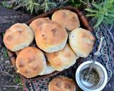 Foto del paso 5 de la receta: Pancitos de campo con chicharrón🍞