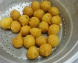 صورة لخطوة 6 من وصفة لقمة القاضي بالكاسترد وحبة البركة🌼🌼
