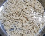 A picture of step 1 of Crispy Noodles Chaat.