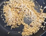 A picture of step 3 of Mushrooms and orzo.