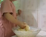 Foto langkah ke 4 dari resep Chả Giò (Vietnamese Crispy Spring Rolls).