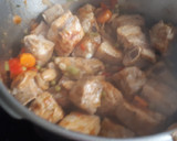 Foto del paso 4 de la receta: Caldereta de costillas con patatas