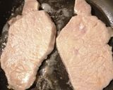 Foto del passaggio 2 della ricetta Scaloppine al vino bianco