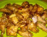 Foto langkah ke 3 dari resep Ayam goreng bawang putih.