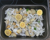 Foto del paso 2 de la receta: Pollo al horno a las finas hierbas con guarnición