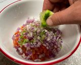 A picture of step 5 of Southwestern Shrimp Tacos.