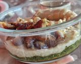 Foto del paso 3 de la receta Pudding de chía, té matcha, plátano dátiles y avellana