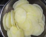 A picture of step 2 of Potato Crackers.