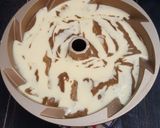 Foto langkah ke 8 dari resep Bolu Kukus Marmer Putih Telur.